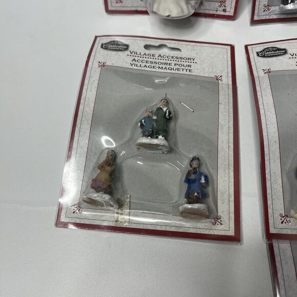 Lot Of 7 Cobblestone Corners Christmas Village Accessories - Picture 7 of 8
